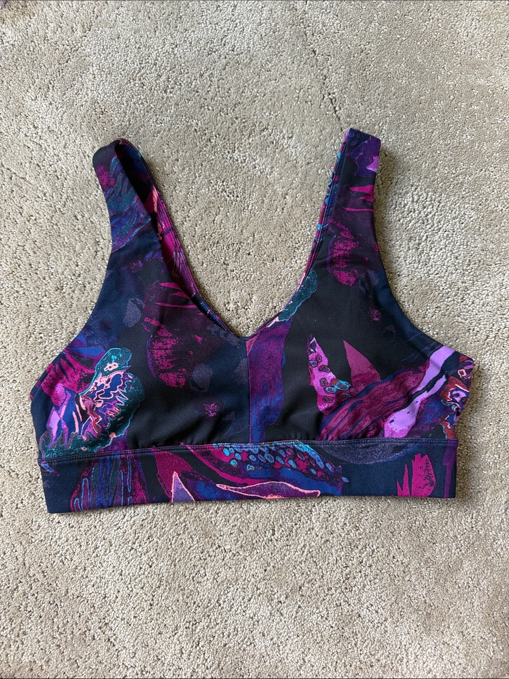 All in Motion Purple Multi V-Neck Printed Sports Bra with Twisted Key Hole Back